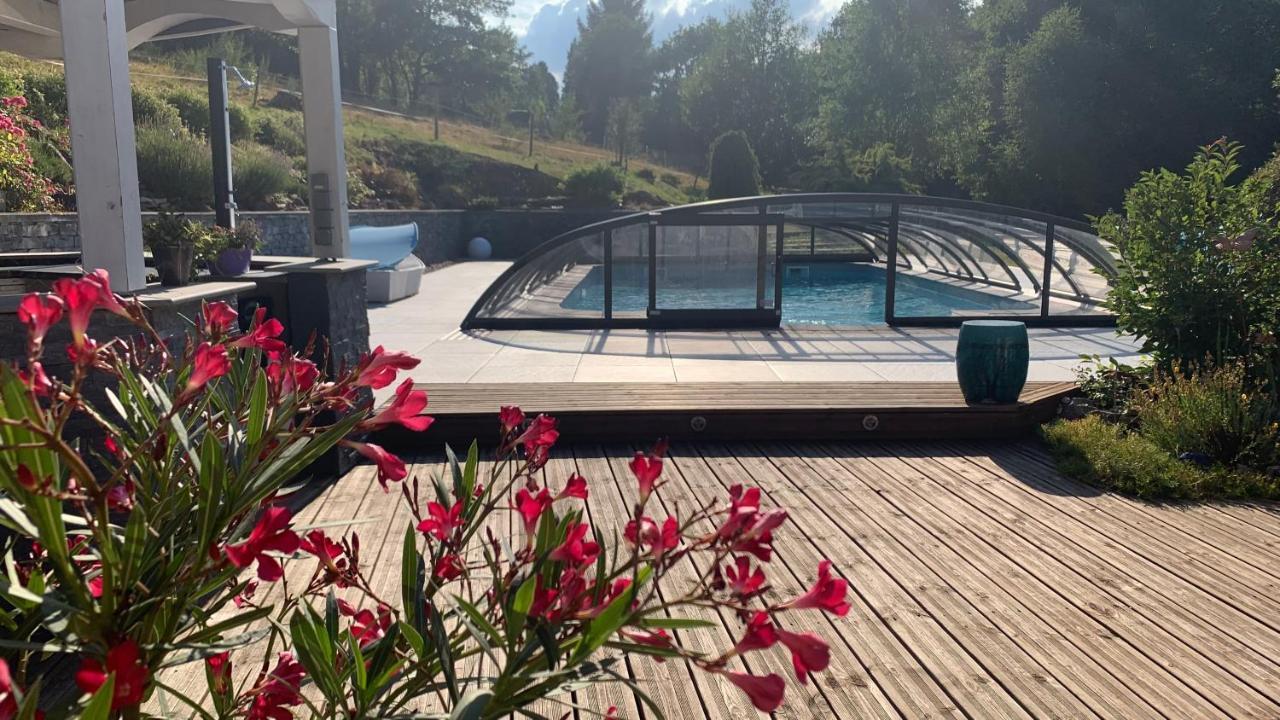 Petit Chalet individuel dans un écrin de verdure Plaine Exterior foto